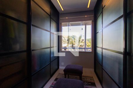 Casa à venda com 350m², 6 quartos e 6 vagasCloset Suite 1