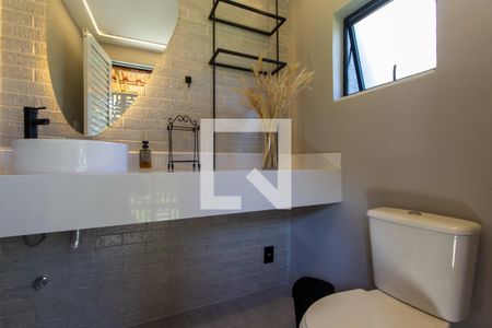 Casa à venda com 350m², 6 quartos e 6 vagasLavabo Churrasqueira e Piscina