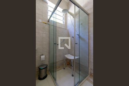 Casa à venda com 350m², 6 quartos e 6 vagasBanheiro Corredor