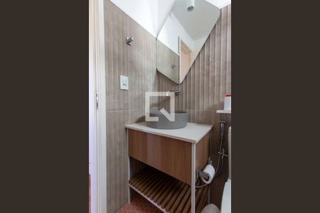 Casa à venda com 350m², 6 quartos e 6 vagasBanheiro Suite 2