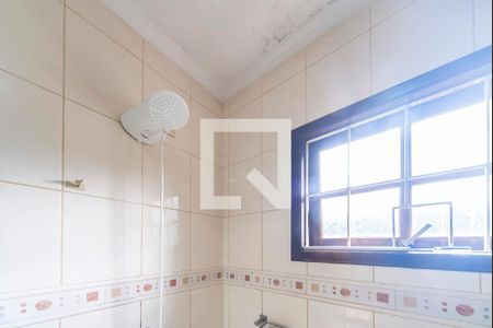 Casa à venda com 175m², 2 quartos e 1 vagaChuveiro