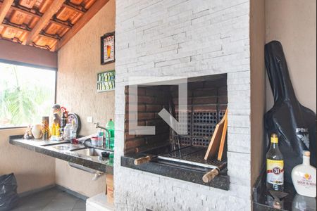 Casa à venda com 175m², 2 quartos e 1 vagaPia e Churrasqueira