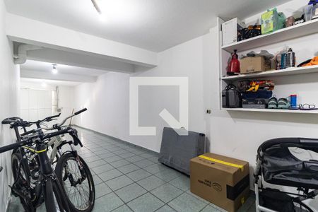 Casa à venda com 297m², 2 quartos e 3 vagasGaragem