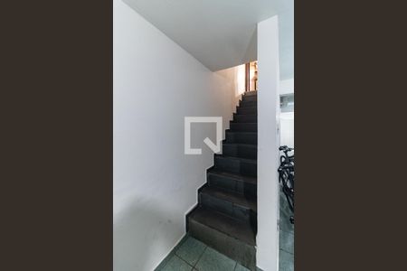 Casa à venda com 297m², 2 quartos e 3 vagasEscada