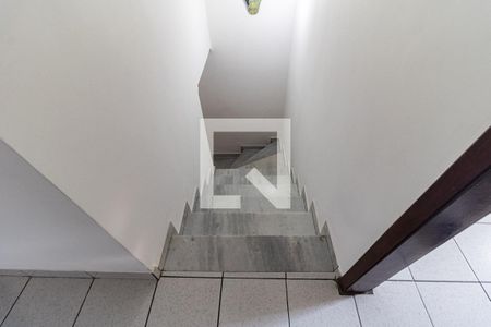 Casa à venda com 297m², 2 quartos e 3 vagasEscada