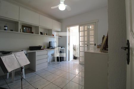 Casa à venda com 233m², 4 quartos e 2 vagasQuarto 2