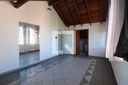 Casa à venda com 233m², 4 quartos e 2 vagasQuarto 4