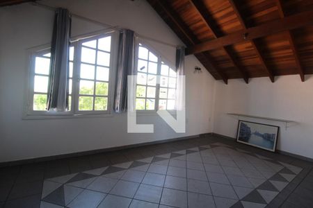 Casa à venda com 233m², 4 quartos e 2 vagasQuarto 4