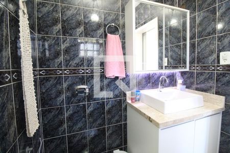 Casa à venda com 233m², 4 quartos e 2 vagasBanheiro 1