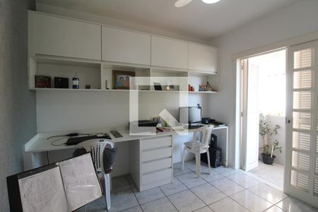 Casa à venda com 233m², 4 quartos e 2 vagasQuarto 2