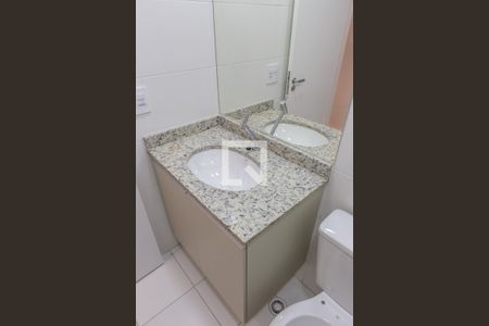 Apartamento à venda com 72m², 2 quartos e 2 vagasBanheiro Social