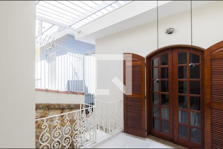 Casa à venda com 189m², 3 quartos e 2 vagas Casa à venda com 189m², 3 quartos e 2 vagasÁrea de serviço