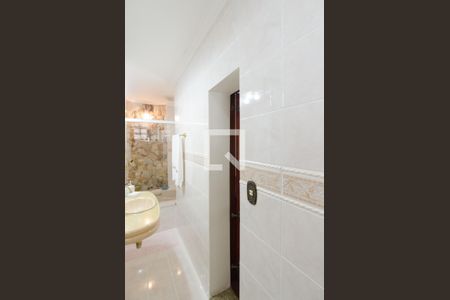 Casa à venda com 189m², 3 quartos e 2 vagas Casa à venda com 189m², 3 quartos e 2 vagasBanheiro da suíte