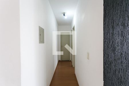 corredor de apartamento para alugar com 2 quartos, 57m² em Vila Sonia do Taboao, Taboão da Serra