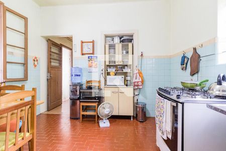 Casa à venda com 150m², 4 quartos e 2 vagas Casa à venda com 150m², 4 quartos e 2 vagasCozinha