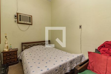 Casa à venda com 150m², 4 quartos e 2 vagas Casa à venda com 150m², 4 quartos e 2 vagasDormitório3