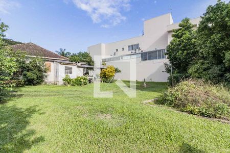 Casa à venda com 150m², 4 quartos e 2 vagas Casa à venda com 150m², 4 quartos e 2 vagasQuintal