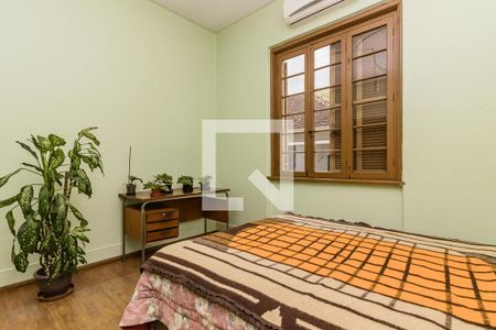 Casa à venda com 150m², 4 quartos e 2 vagas Casa à venda com 150m², 4 quartos e 2 vagasDormitório