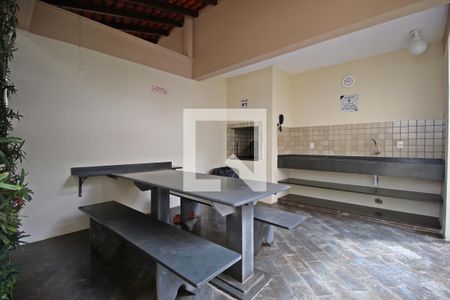 Apartamento para alugar com 65m², 2 quartos e 1 vagaÁrea comum - Churrasqueira