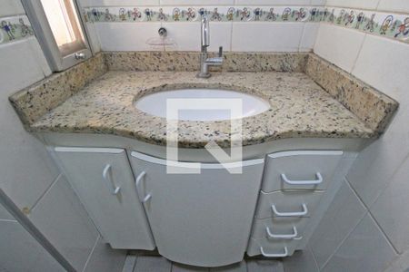 Apartamento para alugar com 65m², 2 quartos e 1 vagaBanheiro