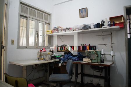 Casa à venda com 340m², 4 quartos e 3 vagasQuarto de Serviço