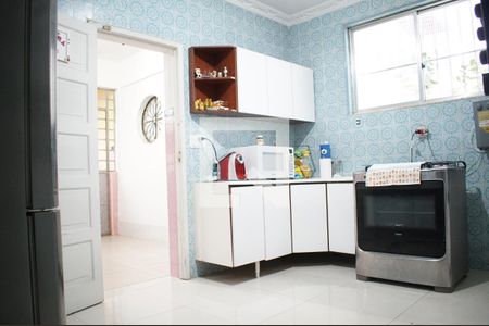 Casa à venda com 340m², 4 quartos e 3 vagasCozinha