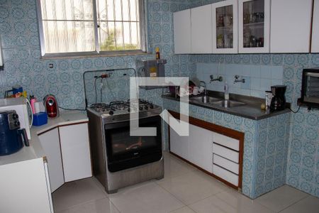 Casa à venda com 340m², 4 quartos e 3 vagasCozinha