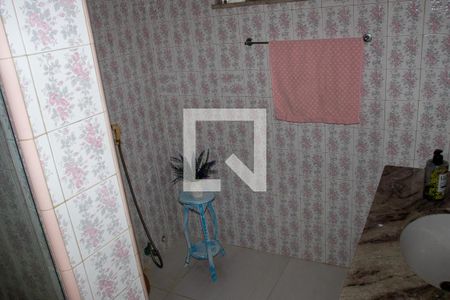 Casa à venda com 340m², 4 quartos e 3 vagasBanheiro social