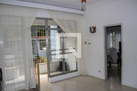 Casa à venda com 340m², 4 quartos e 3 vagasSala