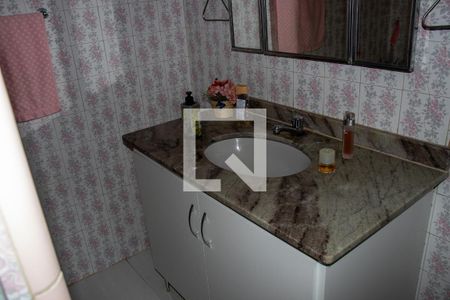 Casa à venda com 340m², 4 quartos e 3 vagasBanheiro social