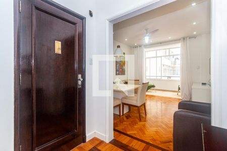 Hall de Entrada de apartamento para alugar com 2 quartos, 120m² em Copacabana, Rio de Janeiro