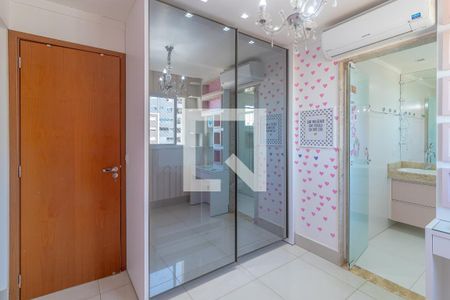 Apartamento para alugar com 121m², 3 quartos e 2 vagasQuarto 2 - Suíte