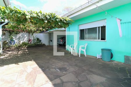 Casa à venda com 130m², 2 quartos e 3 vagas Casa à venda com 130m², 2 quartos e 3 vagasQuintal