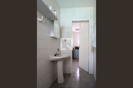 Casa à venda com 130m², 2 quartos e 3 vagas Casa à venda com 130m², 2 quartos e 3 vagasBanheiro de Serviço