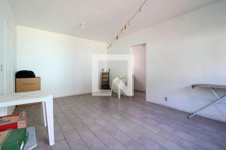 Casa à venda com 130m², 2 quartos e 3 vagas Casa à venda com 130m², 2 quartos e 3 vagasÁrea de Serviço