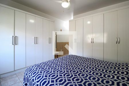 Casa à venda com 130m², 2 quartos e 3 vagas Casa à venda com 130m², 2 quartos e 3 vagasQuarto Suíte