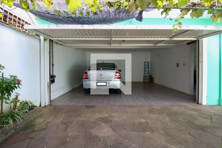 Casa à venda com 130m², 2 quartos e 3 vagas Casa à venda com 130m², 2 quartos e 3 vagasGaragem