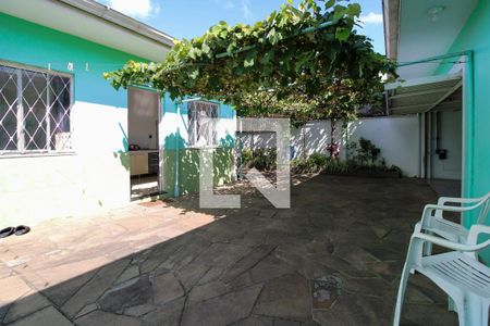 Casa à venda com 130m², 2 quartos e 3 vagas Casa à venda com 130m², 2 quartos e 3 vagasQuintal
