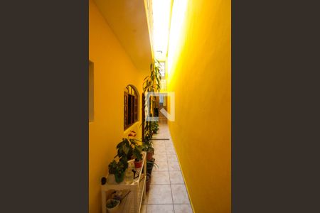 Casa para alugar com 180m², 3 quartos e 2 vagasCorredor