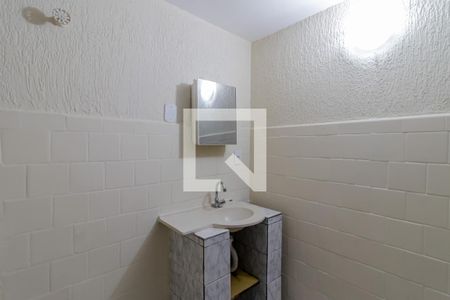 Banheiro  de casa para alugar com 1 quarto, 40m² em Bosque da Saúde, São Paulo