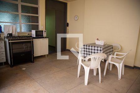 Apartamento para alugar com 98m², 2 quartos e 1 vagaÁrea comum/festa