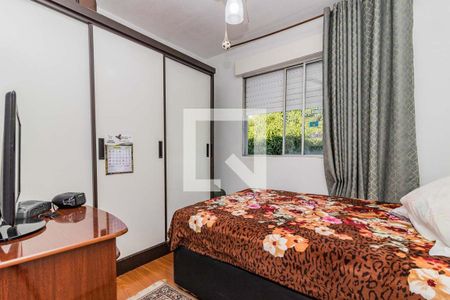 Dormitório de apartamento à venda com 2 quartos, 56m² em Santo Antônio, Porto Alegre