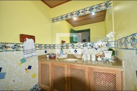 Lavabo de casa à venda com 4 quartos, 210m² em Charitas, Niterói