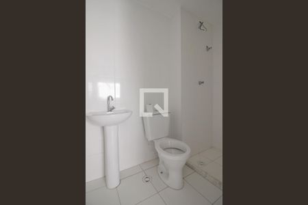 Banheiro da suíte de apartamento para alugar com 1 quarto, 24m² em Panamby, São Paulo