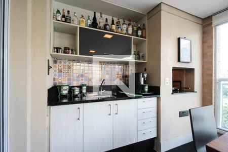 Apartamento para alugar com 112m², 3 quartos e 2 vagas Apartamento para alugar com 112m², 3 quartos e 2 vagasVaranda