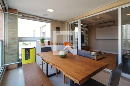 Apartamento para alugar com 112m², 3 quartos e 2 vagas Apartamento para alugar com 112m², 3 quartos e 2 vagasVaranda