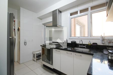 Apartamento para alugar com 112m², 3 quartos e 2 vagas Apartamento para alugar com 112m², 3 quartos e 2 vagasCozinha