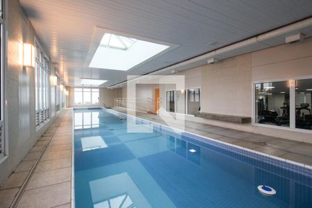 Apartamento para alugar com 112m², 3 quartos e 2 vagas Apartamento para alugar com 112m², 3 quartos e 2 vagasÁrea comum - Piscina