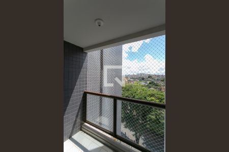 Varanda de apartamento para alugar com 3 quartos, 108m² em Santa Tereza, Belo Horizonte