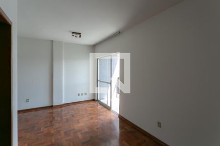 Sala de apartamento para alugar com 3 quartos, 108m² em Santa Tereza, Belo Horizonte